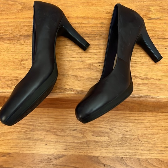 Clark Ultimate Comfort Collection Adriel Viola Shoes, NAVY, size 9.5M - Picture 11 of 14